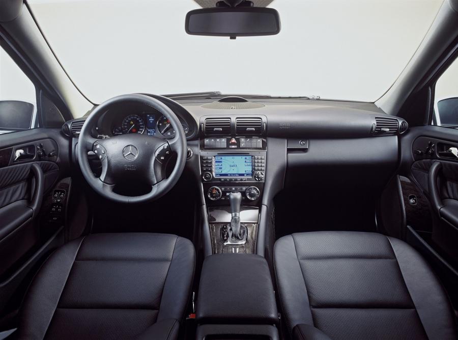  Mercedes-Benz C-Class 2004 года  (фото 58 из 88)